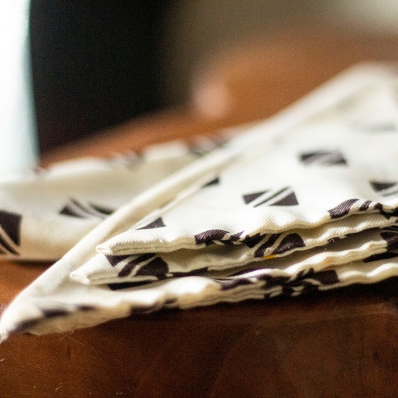 Geometric Neck Scarf - Picture 2 of 4